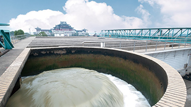 生活污水處理設(shè)備如何減少占地能耗？常用填料有什么？